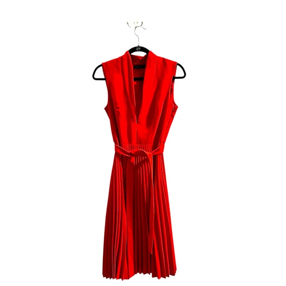 Karen Millen Shawl Collar Pleated Dress - Picture 5 of 7